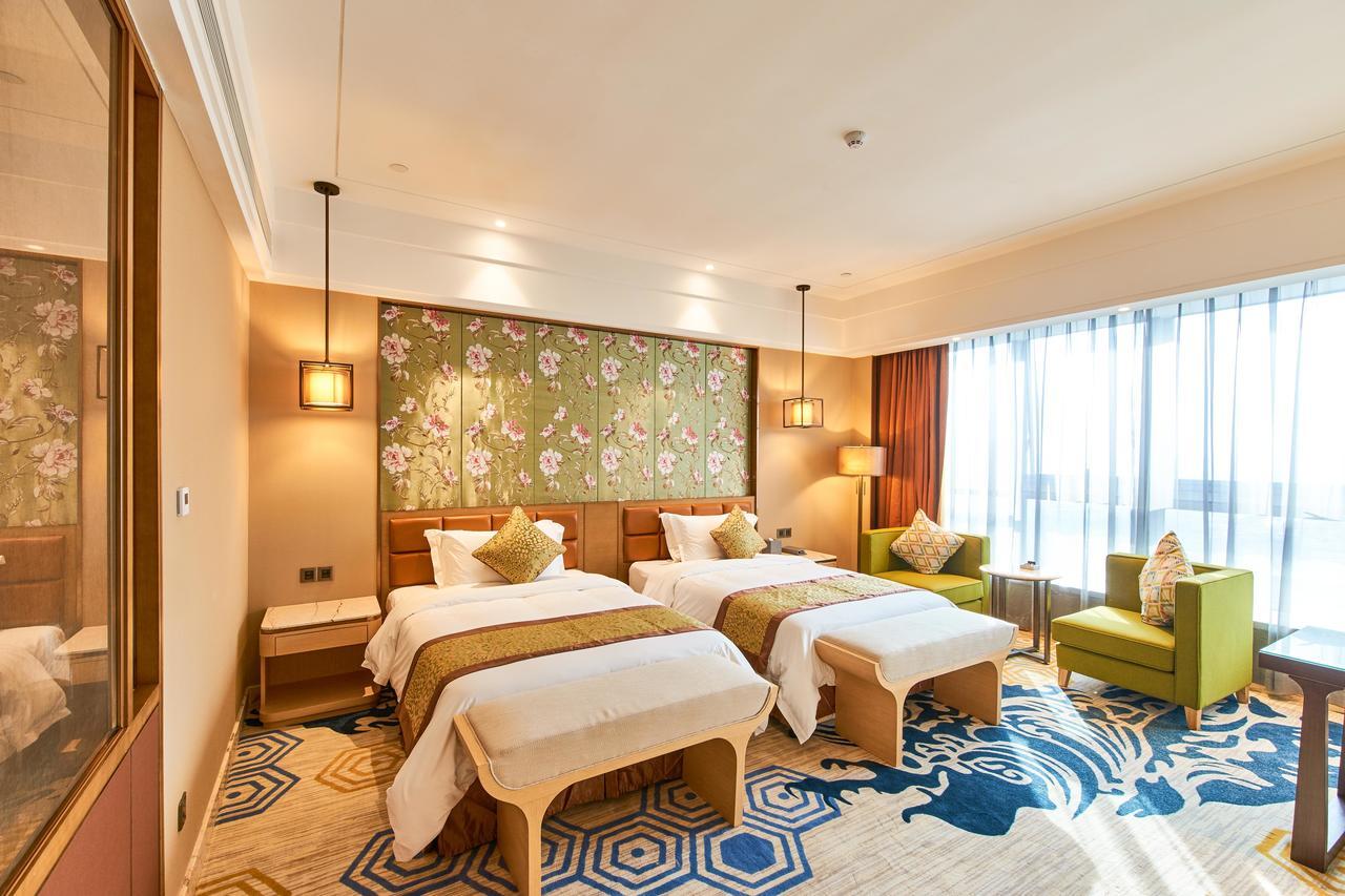Zhongshan Guzhen Huayu Landmark Hotel Dış mekan fotoğraf