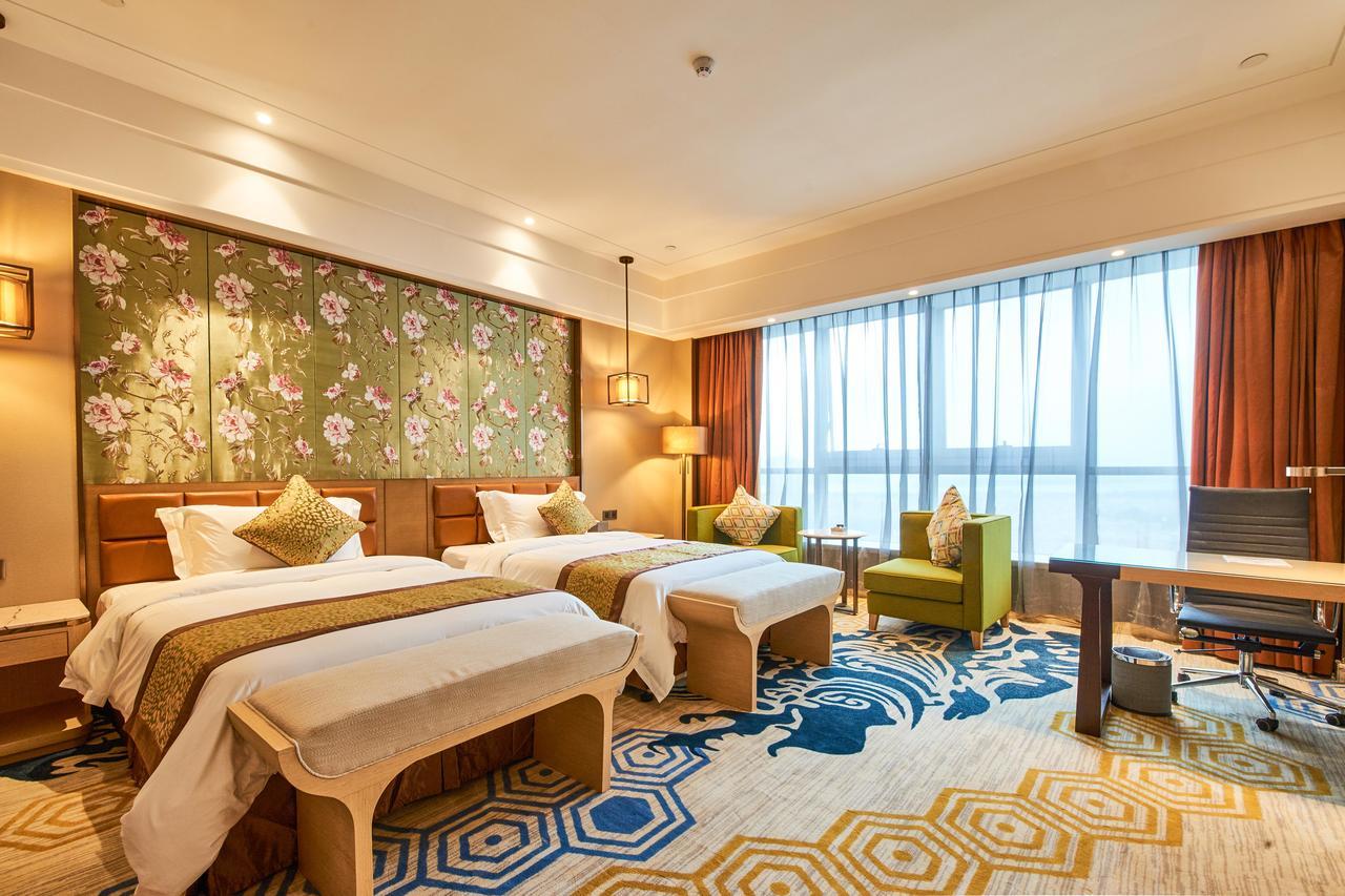 Zhongshan Guzhen Huayu Landmark Hotel Dış mekan fotoğraf
